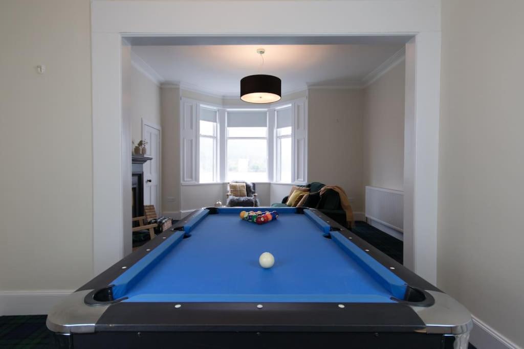 Rossmay House - 4 Bedroom Scottish Villa With Waterfront / Mountain Views Arrochar Bagian luar foto