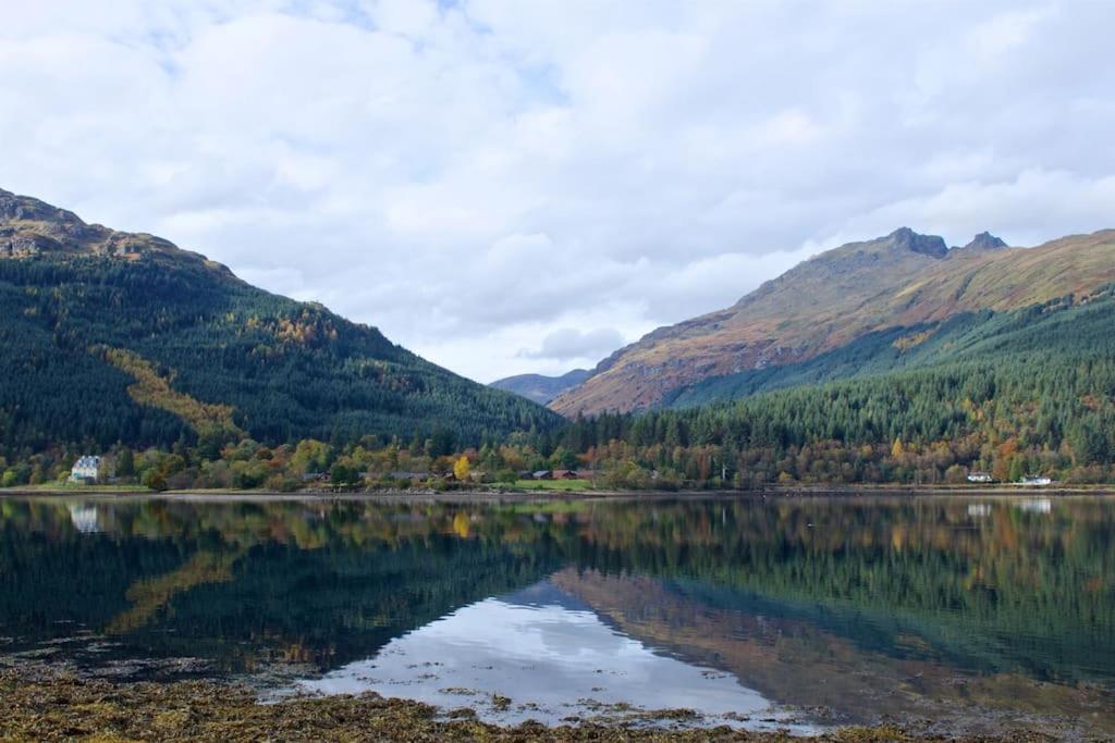 Rossmay House - 4 Bedroom Scottish Villa With Waterfront / Mountain Views Arrochar Bagian luar foto