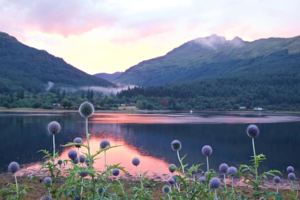 Rossmay House - 4 Bedroom Scottish Villa With Waterfront / Mountain Views Arrochar Bagian luar foto