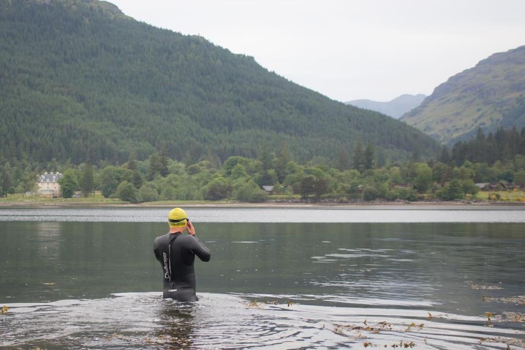 Rossmay House - 4 Bedroom Scottish Villa With Waterfront / Mountain Views Arrochar Bagian luar foto